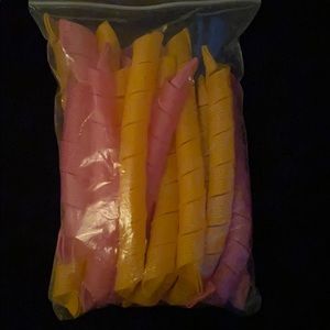 Pack of heatless curling tools!